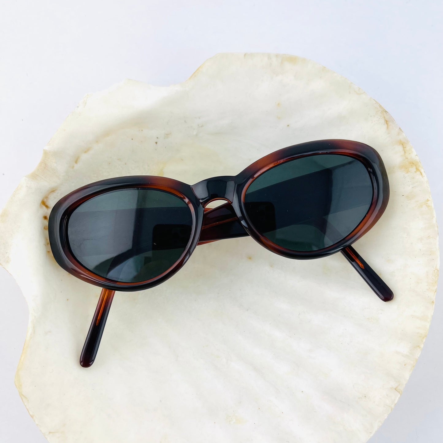 Vintage Oversized Oval Sunglasses