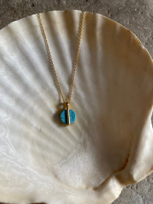 Dainty Stone Circle Necklace